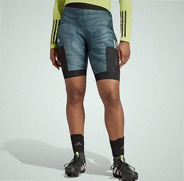 Adidas The Gravel Cycling Bike Compression Shorts Womens Size Medium IB6866 NEW