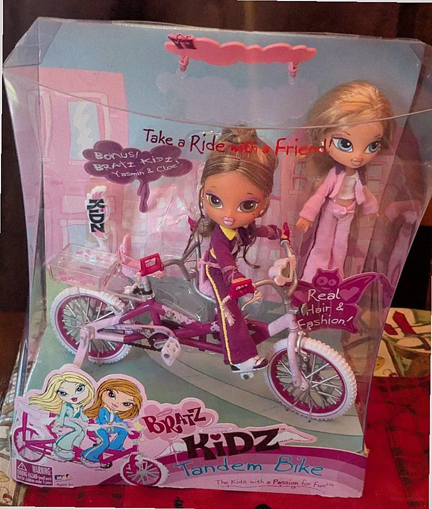 Bratz Kidz Tandem Bike Bicycle Play Set Cloe Yasmin Dolls NIOB