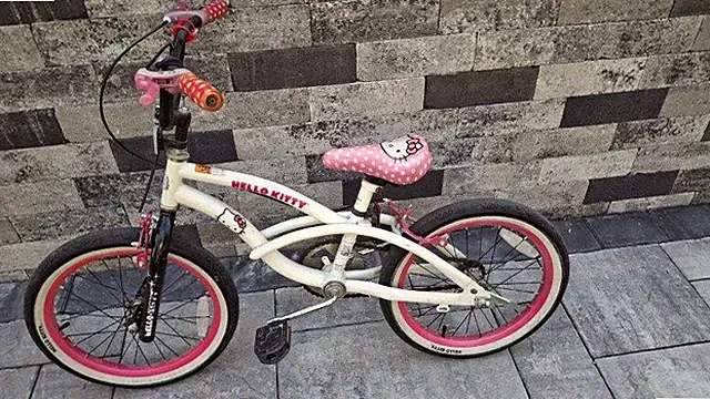 Hello Kitty 18" Bike